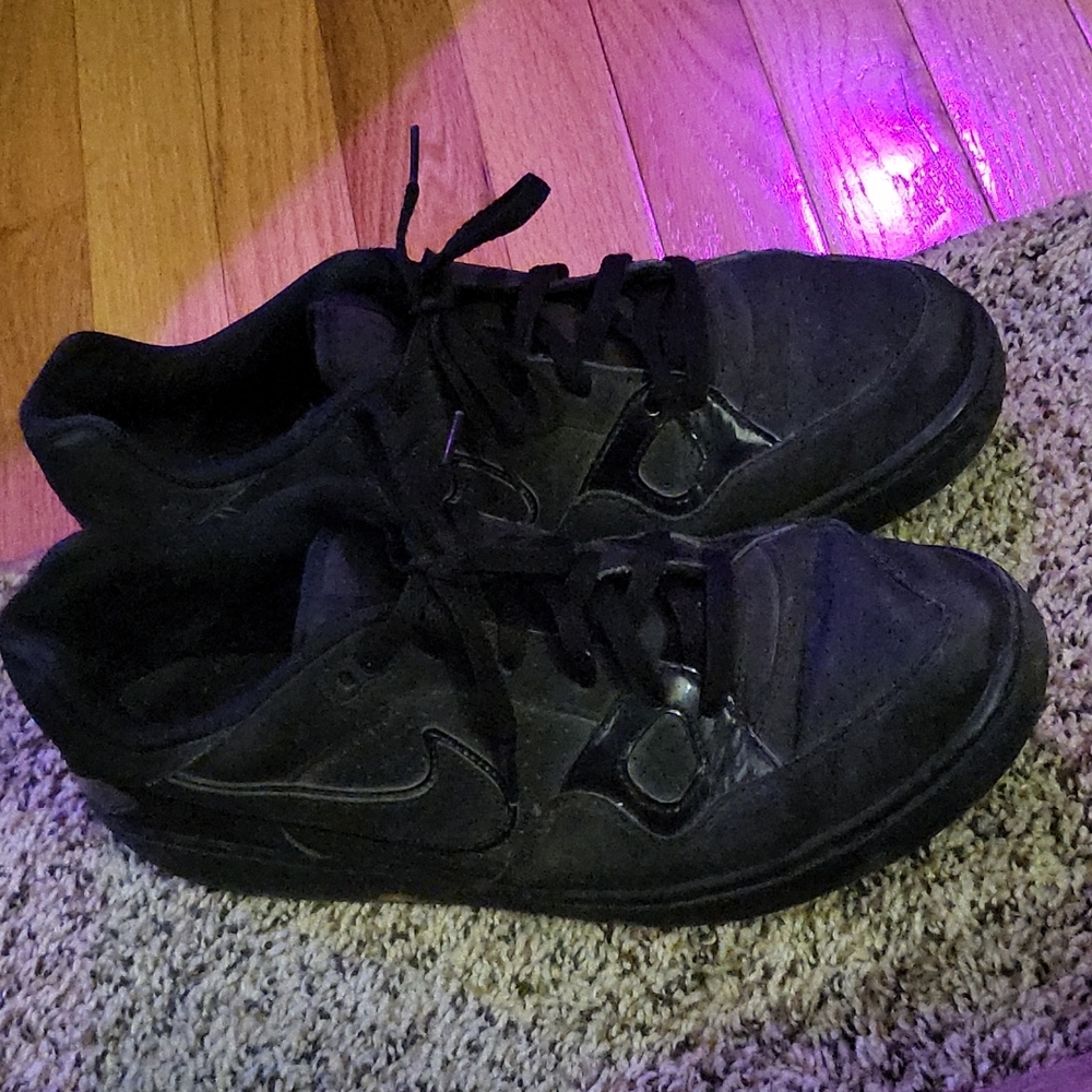Nike black men's sneakers size 11.5 2017
